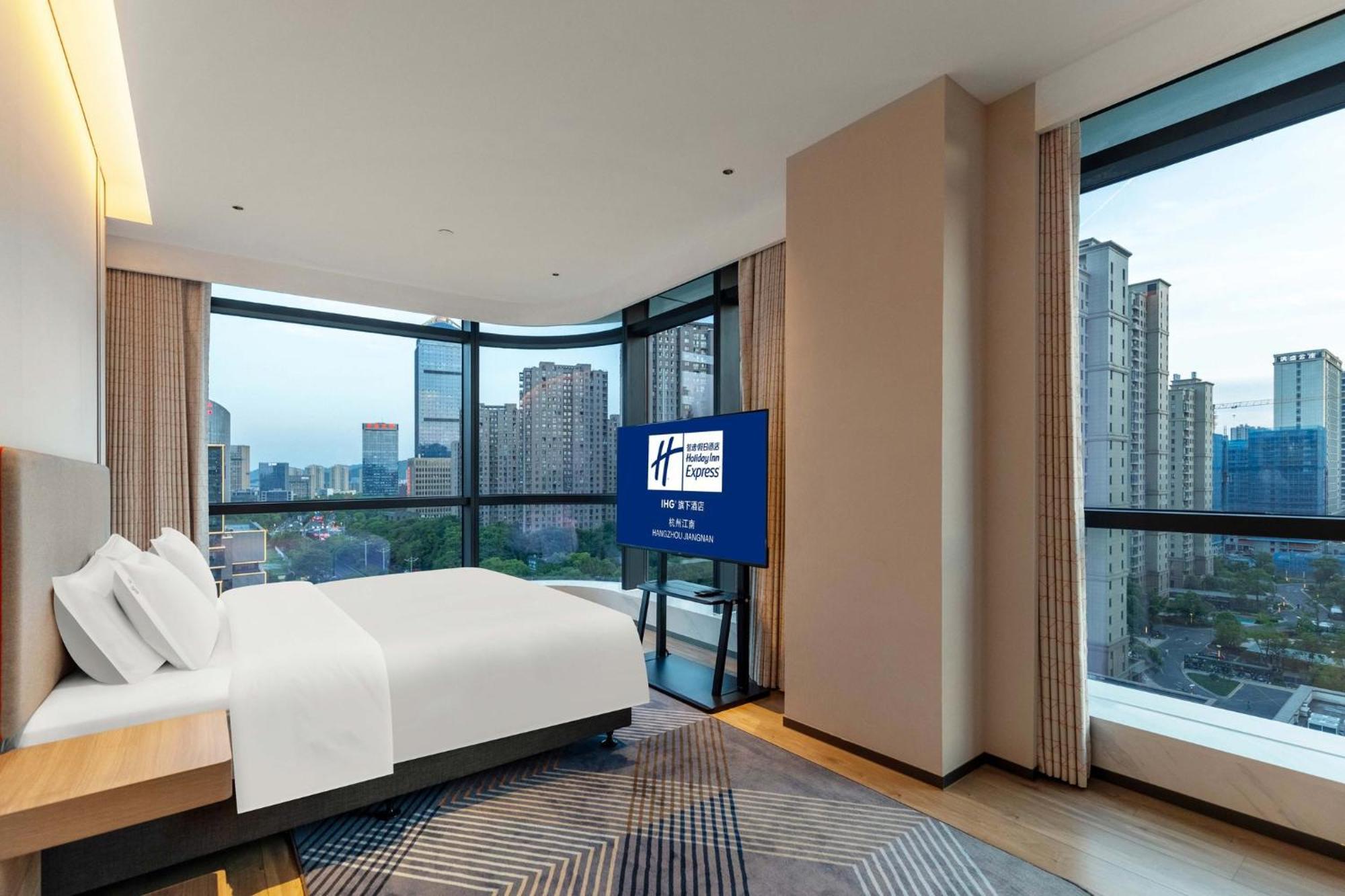 Holiday Inn Express Hangzhou Jiangnan By Ihg Exterior photo