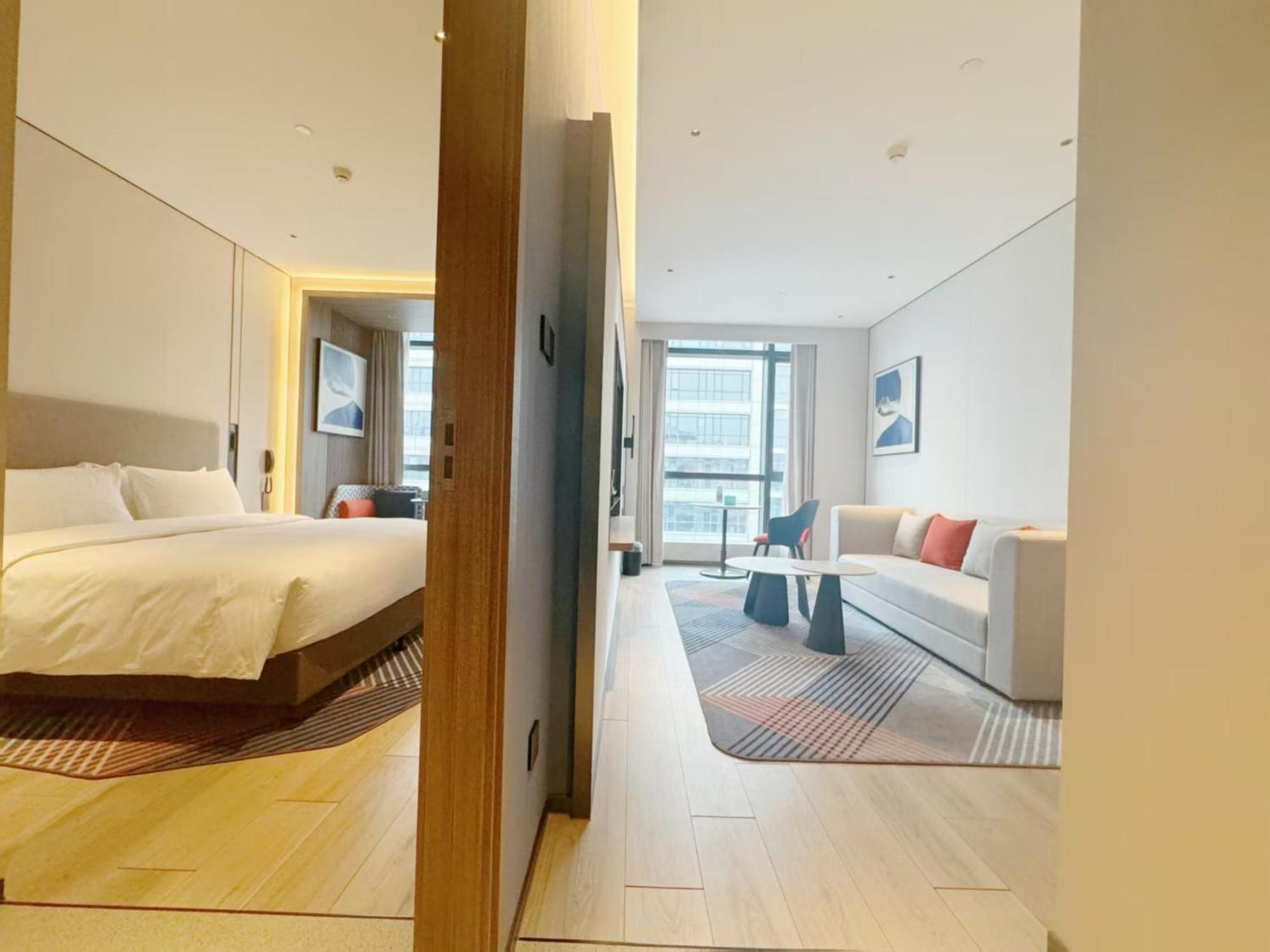 Holiday Inn Express Hangzhou Jiangnan By Ihg Exterior photo