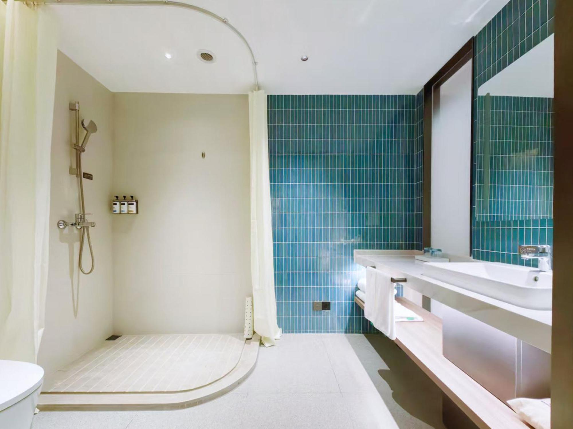 Holiday Inn Express Hangzhou Jiangnan By Ihg Exterior photo