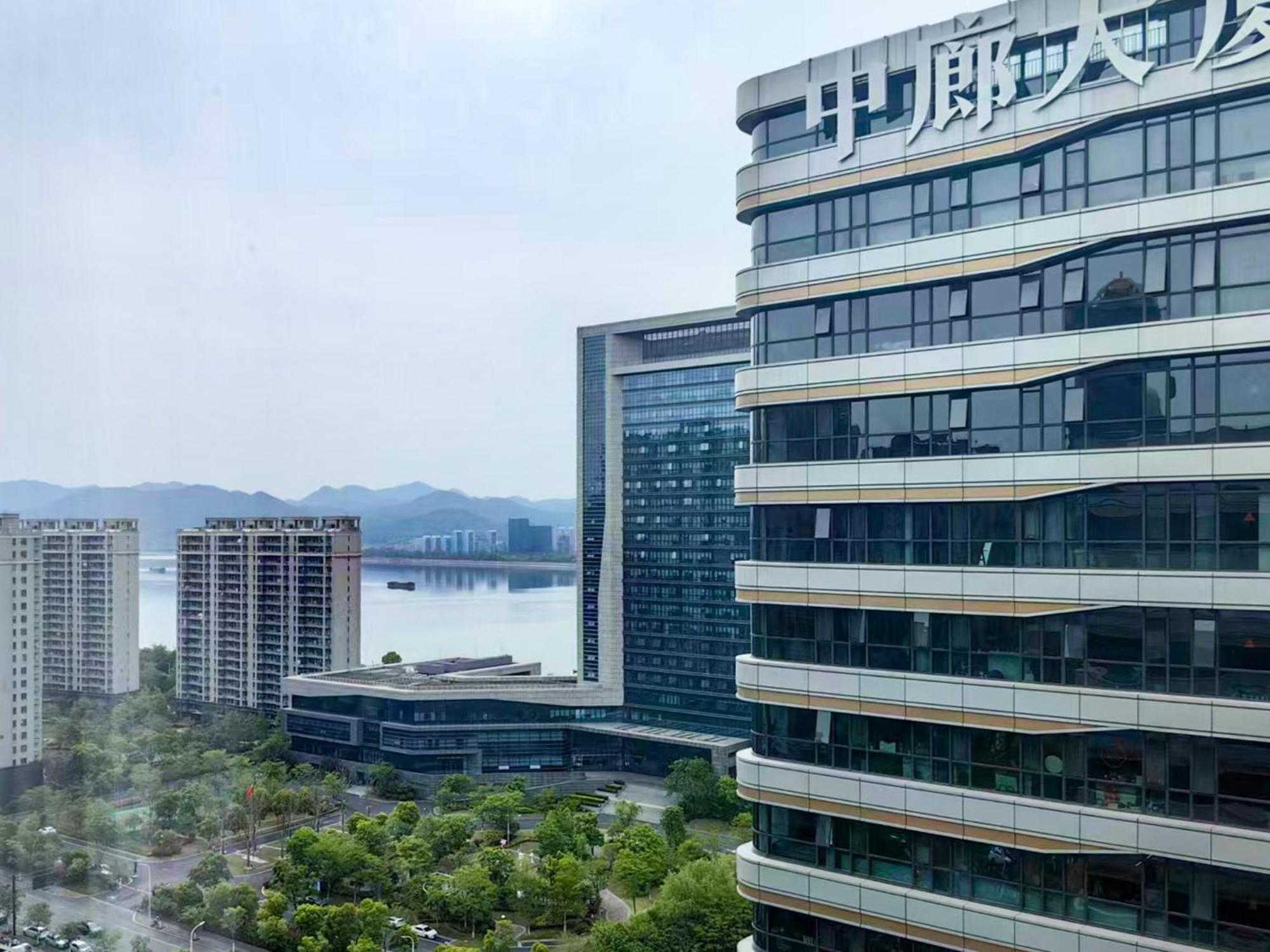 Holiday Inn Express Hangzhou Jiangnan By Ihg Exterior photo